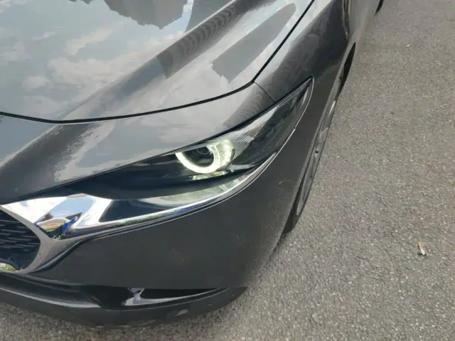 Mazda Axela — Фото автомобиля 5