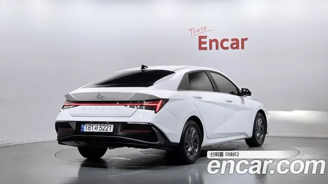 Hyundai AVANTE Новый Avante (CN7) — Фото автомобиля 2