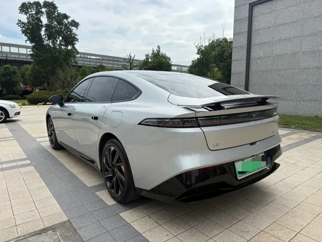 Dongfeng eπ 007 — Фото автомобиля 15