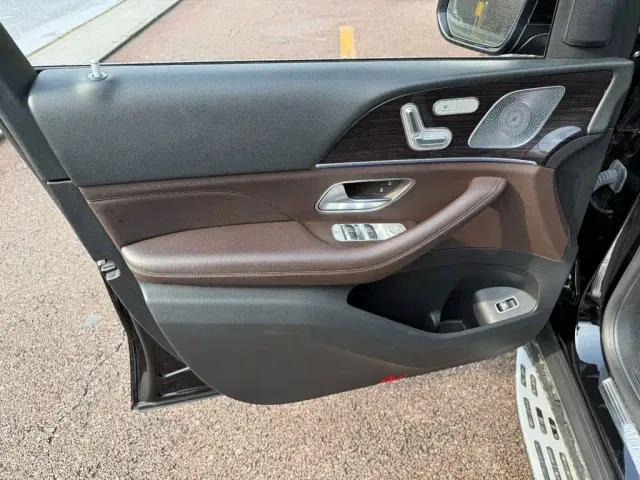 Mercedes-Benz GLE-Class — Фото автомобиля 6