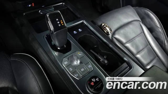 KG_Mobility_Ssangyong Rexton Rexton Arena Дизель 2.2 4WD — Фото автомобиля 9