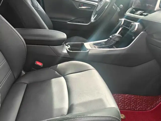 Toyota Wildlander — Фото автомобиля 5