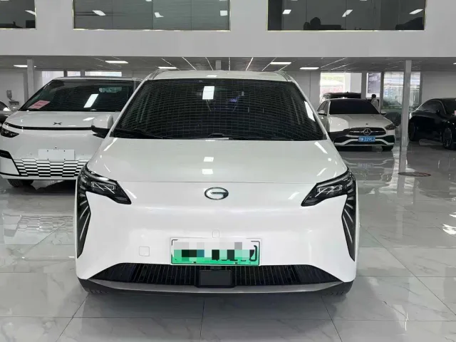 GAC Aion Y — Фото автомобиля 2