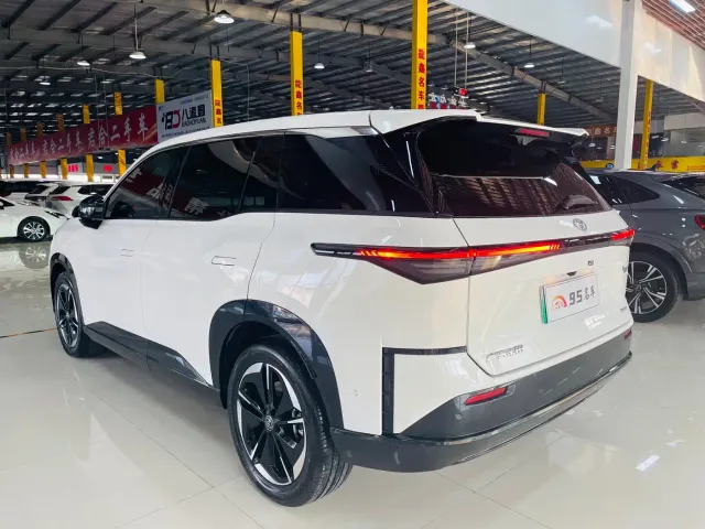 Toyota BoZhi 3X — Фото автомобиля 6