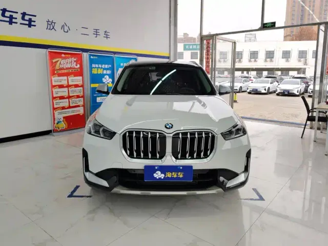 BMW X1 — Фото автомобиля 2