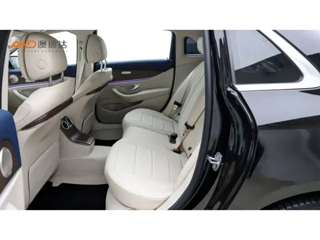 Mercedes-Benz E-Class — Фото автомобиля 7
