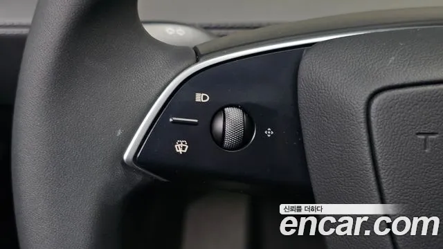 Tesla Model Y — Фото автомобиля 20