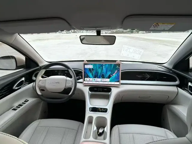 Geely Starry Wish — Фото автомобиля 3