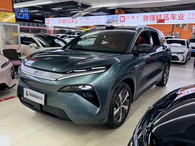 Фотография автомобиля — BYD Tang L