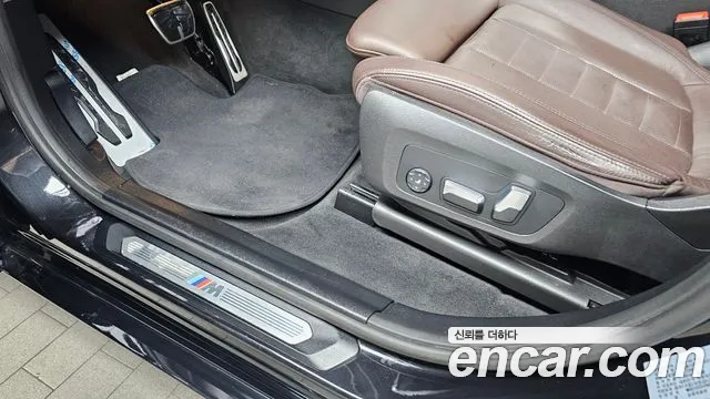 BMW X4 xDrive20i M Sport — Фото автомобиля 17