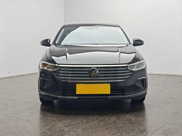 Volkswagen Lavida — Фото автомобиля 5