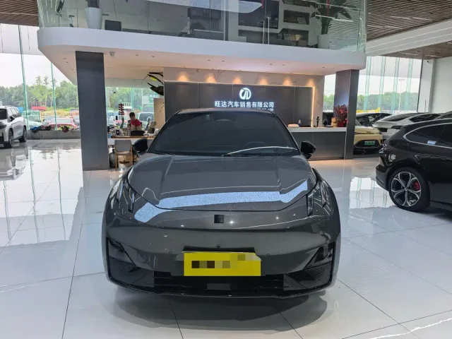 Lynk & Co Z20 — Фото автомобиля 2