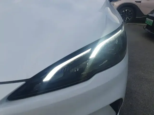 BYD Seal 05 DM-i — Фото автомобиля 5