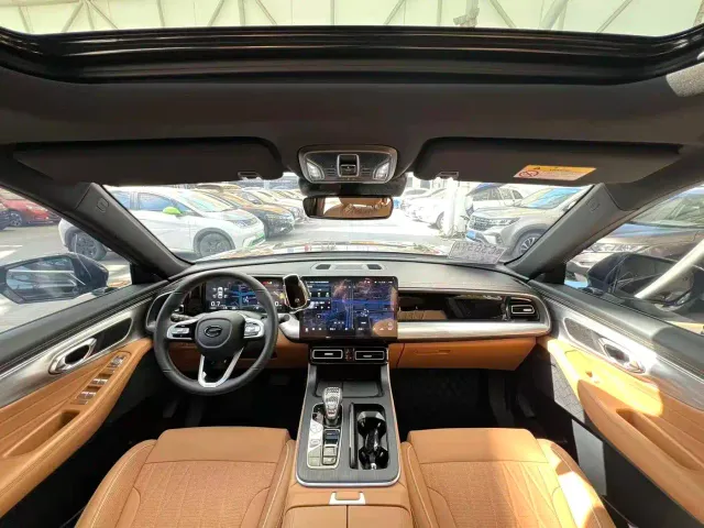 GAC Trumpchi GS8 — Фото автомобиля 6