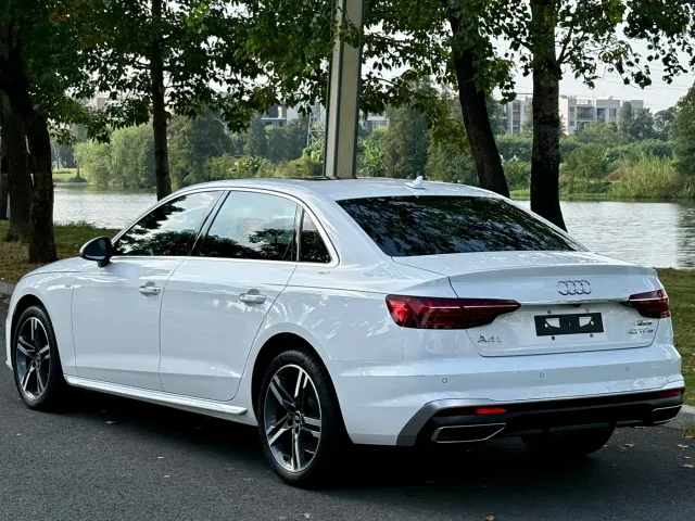 Audi A4L — Фото автомобиля 5