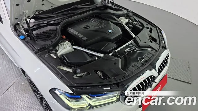 BMW 5-Series 5 серия (G30) 530i xDrive M Sport — Фото автомобиля 6