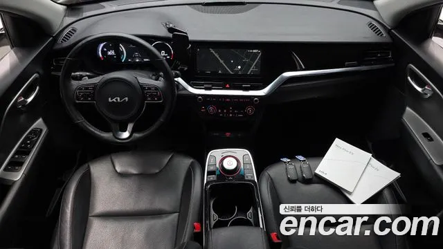 Kia Niro Niro Plus Light (Такси) — Фото автомобиля 7