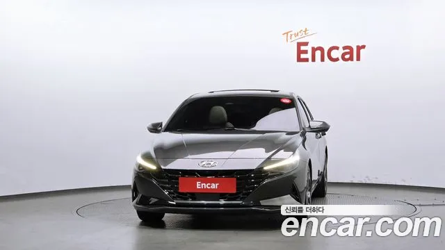 Hyundai Avante CN7 — Фото автомобиля 3