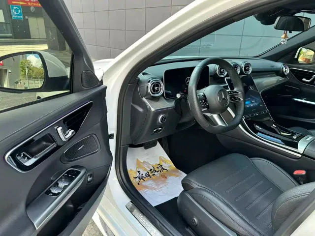 Mercedes-Benz C-Class — Фото автомобиля 4