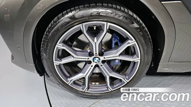 BMW X6 xDrive40i M Sport — Фото автомобиля 5