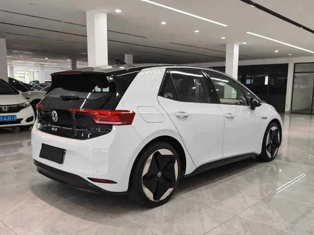 Volkswagen ID.3 — Фото автомобиля 21
