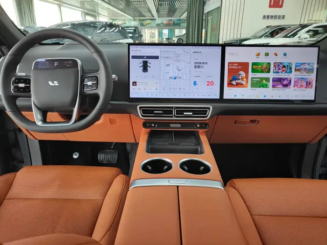 Li Auto L7 — Фото автомобиля 7
