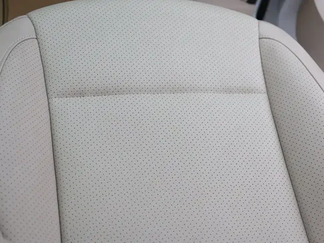 Mercedes-Benz V-Class — Фото автомобиля 21