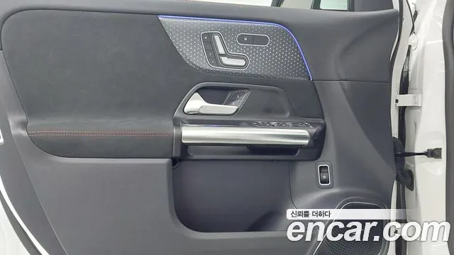 Mercedes-Benz EQA — Фото автомобиля 15