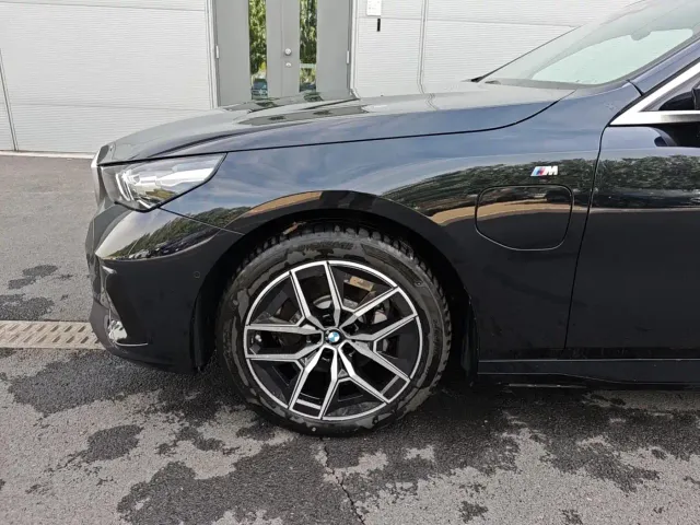 BMW i5 — Фото автомобиля 12