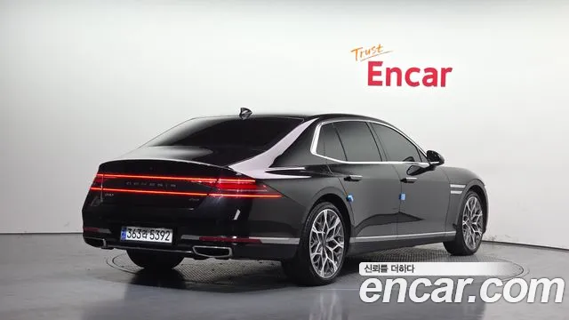 Genesis G90 Бензин 3.5 Turbo e-S/C AWD — Фото автомобиля 2