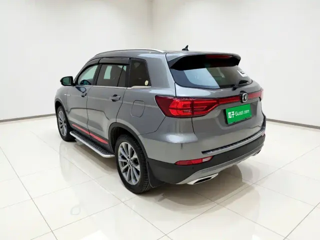 Changan CS75 — Фото автомобиля 4