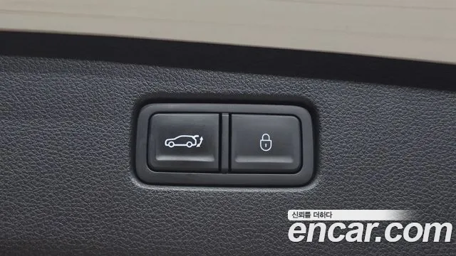 Genesis GV70 — Фото автомобиля 22
