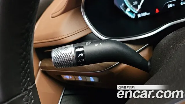 Genesis G80 RG3 — Фото автомобиля 30