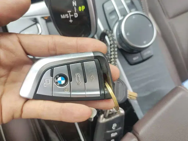 BMW 5 Series — Фото автомобиля 9