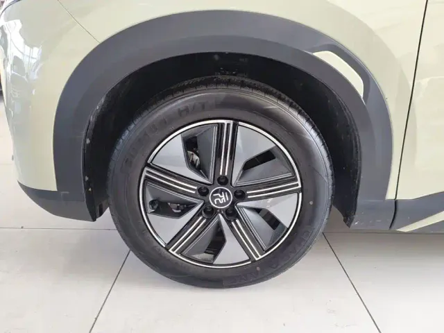 BYD Yuan UP — Фото автомобиля 22