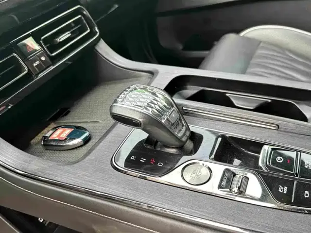 GAC Trumpchi GS8 — Фото автомобиля 8