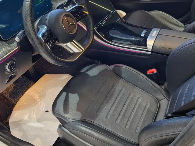 Mercedes-Benz C-Class — Фото автомобиля 3