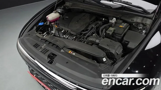 Hyundai Grandeur GN7 — Фото автомобиля 9