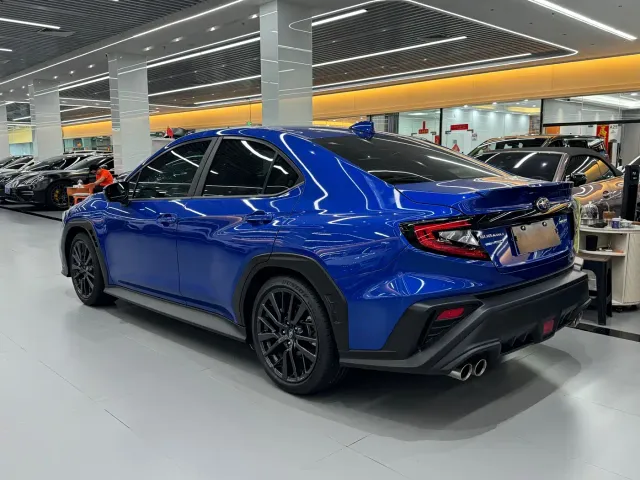 Subaru WRX — Фото автомобиля 3