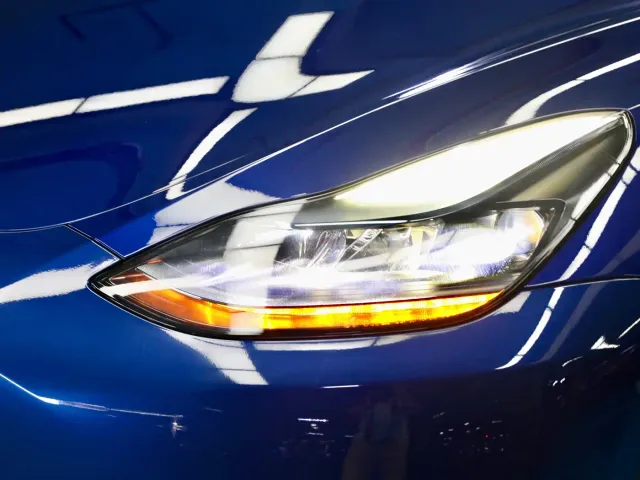 Tesla Model Y — Фото автомобиля 4