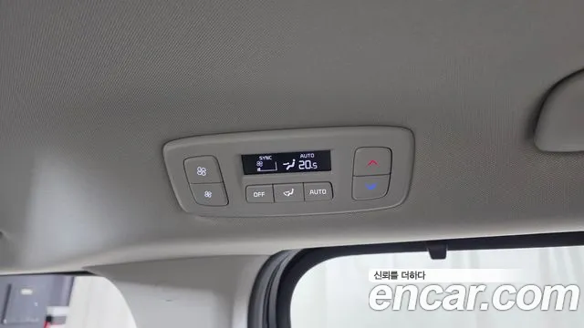 Kia Carnival — Фото автомобиля 23