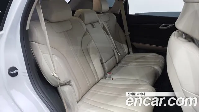Genesis GV80 2.5T Бензин AWD — Фото автомобиля 12