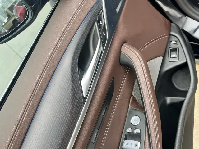 BMW 5 Series — Фото автомобиля 4