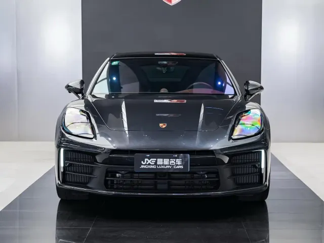 Porsche Panamera — Фото автомобиля 2