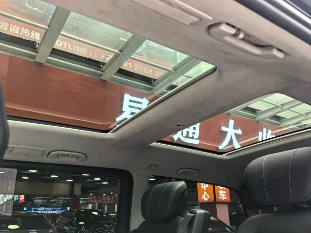 Mercedes-Benz V-Class — Фото автомобиля 27