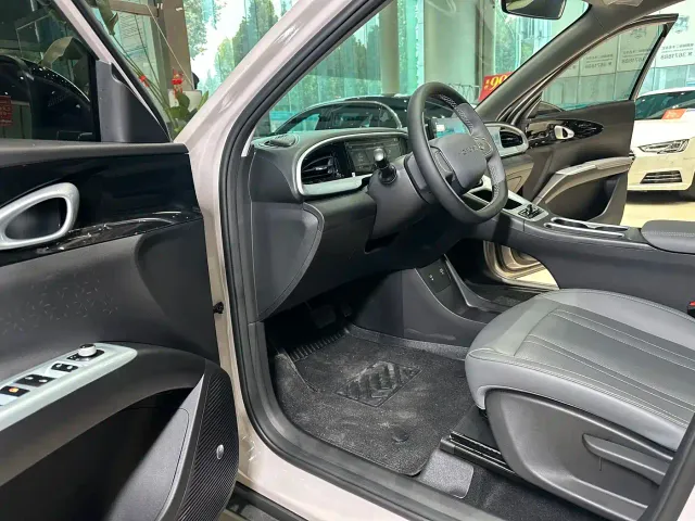 Geely Starry Wish — Фото автомобиля 10