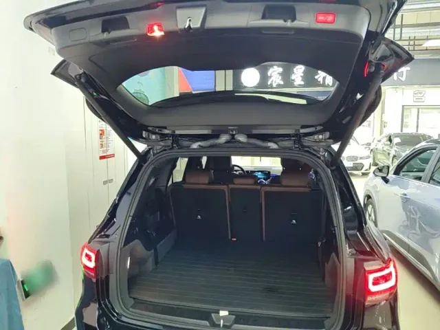 Mercedes-Benz GLB-Class — Фото автомобиля 18