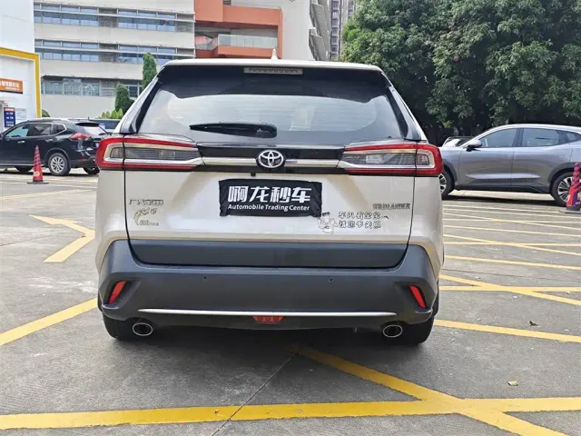 Toyota Wildlander — Фото автомобиля 8