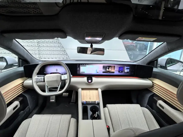 Audi E5 Sportback — Фото автомобиля 7