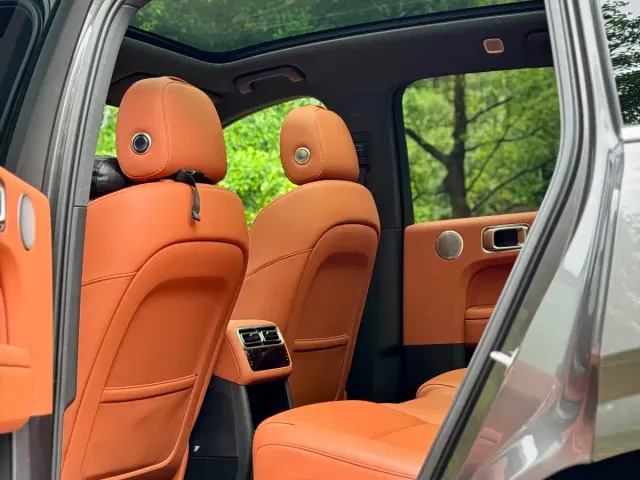 Li Auto L6 — Фото автомобиля 8